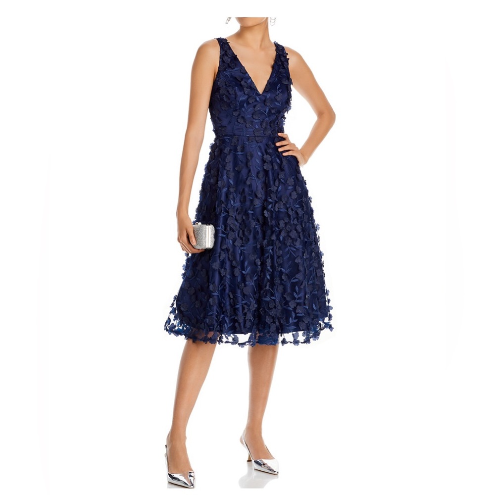 Eliza J Fit and Flare V neck dress Navy Size 2